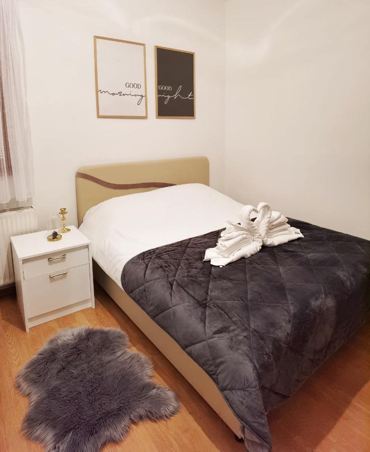 Pale City Center Apartment Екстер'єр фото